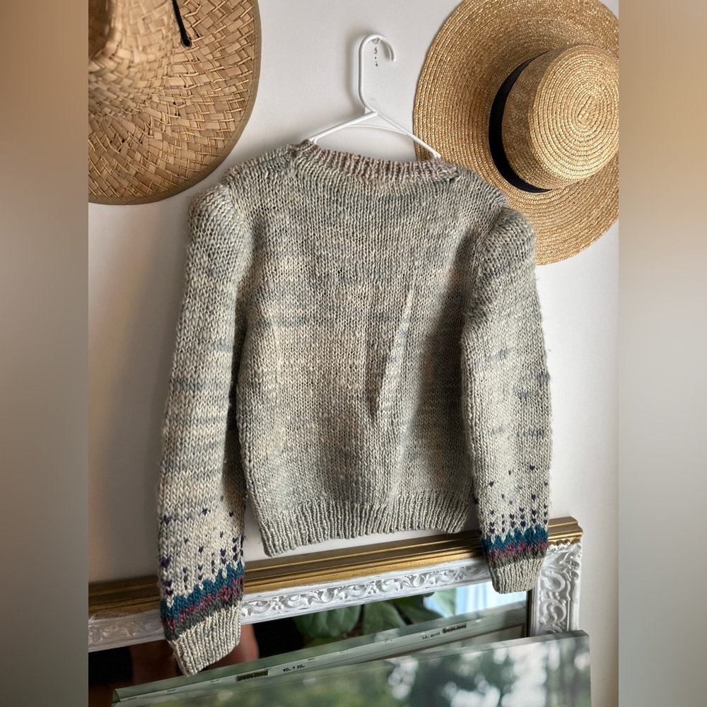 True Vintage 70’s Handmade Wool Sweater Multicolor Knit and Embroidered details - Picture 6 of 9